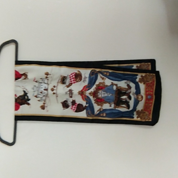 Cat King Scarf Puss n Boots - Picture 4 of 5